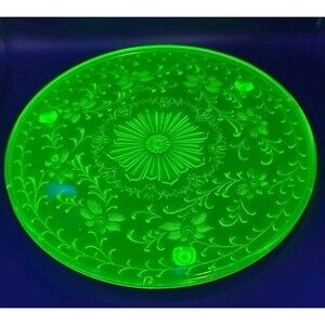 Shaggy Rose by US Glass Green Vaseline Uranium Glass Footed Cake Plate 12.5" Di